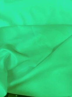 1 Yard Breathable Poly Cotton Fabric 58/60" Kelly Green